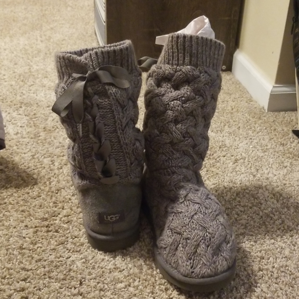 Ugg Isla knit boots
